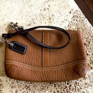 Wristlet